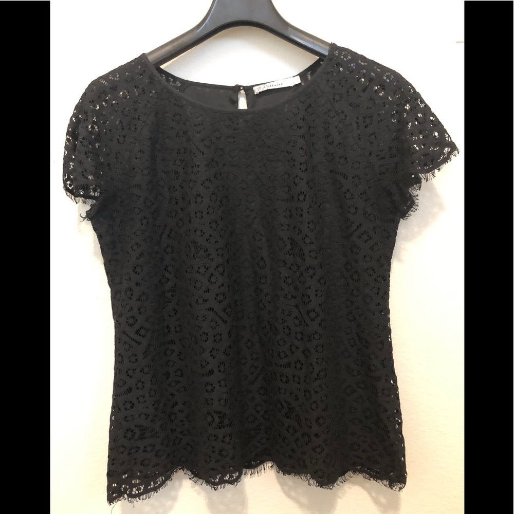 EUC Beautiful Laced/Embroidered looked Blouse Sz.L